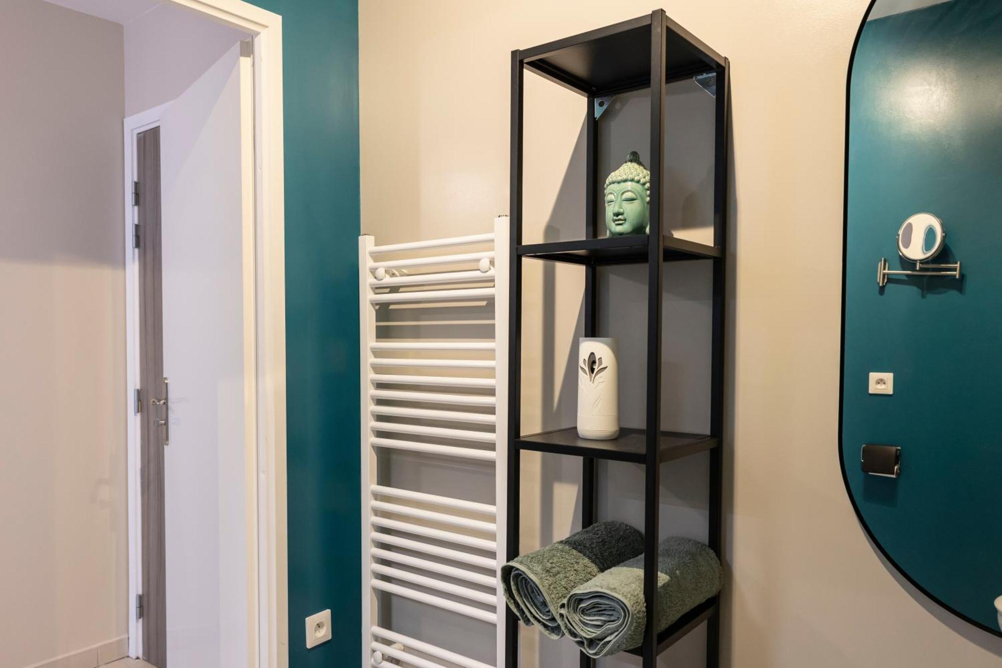 Charmant Studio En Residence Avec Parking บุสซี-แซ็ง-ฌอร์ฌ ภายนอก รูปภาพ